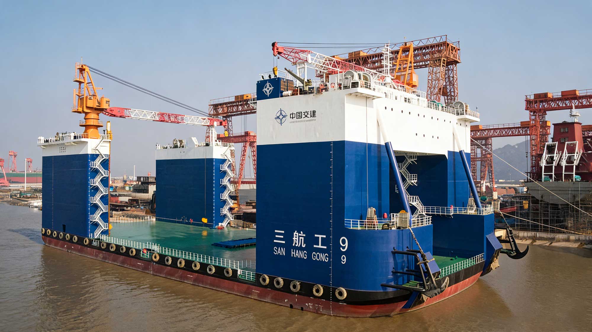 中交三航局18000噸舉力半潛駁船項(xiàng)目