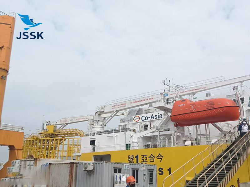 8T/30M電動(dòng)液壓起重機(jī)